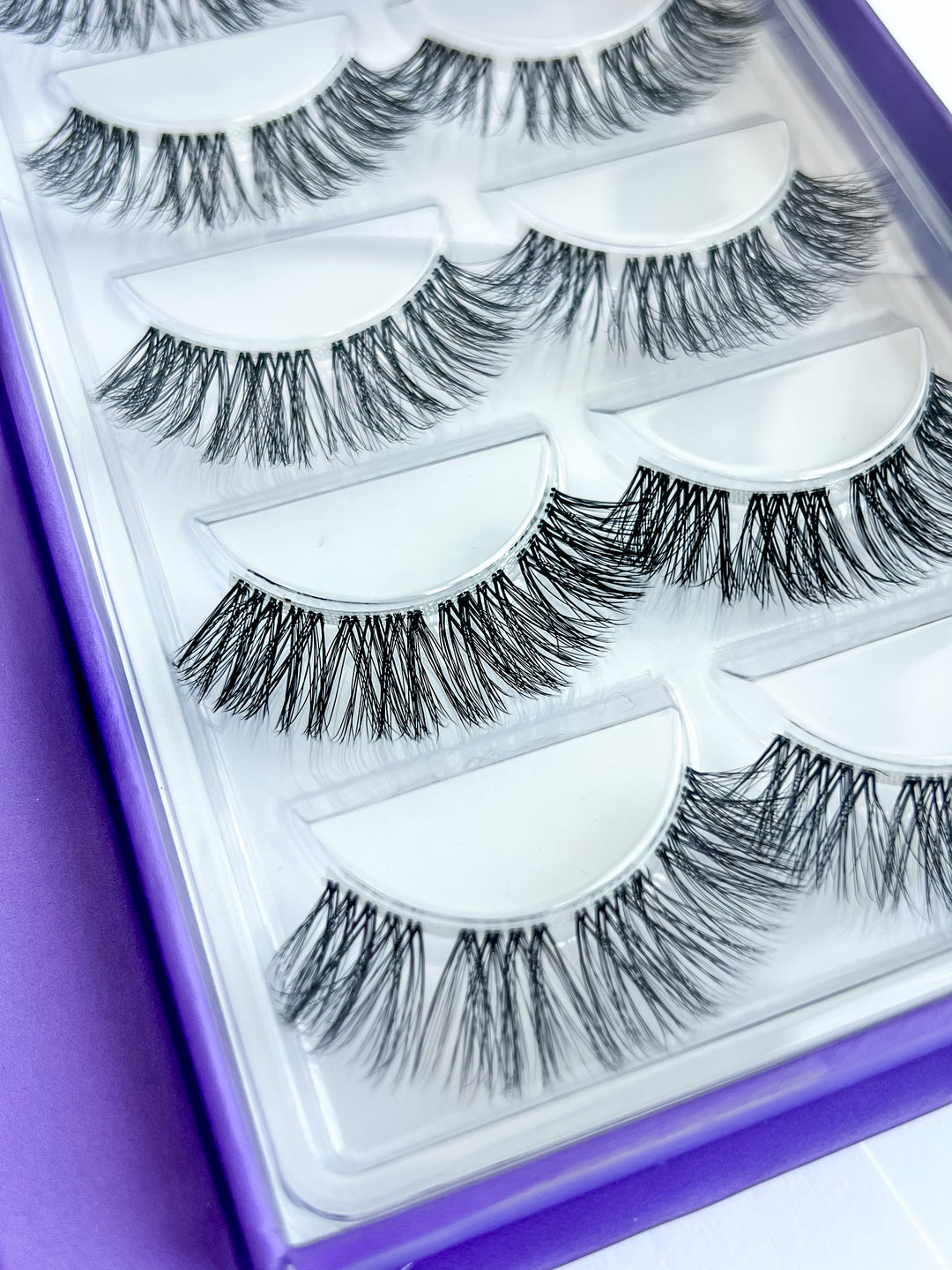 BOMBSHELL LASH BOOK
