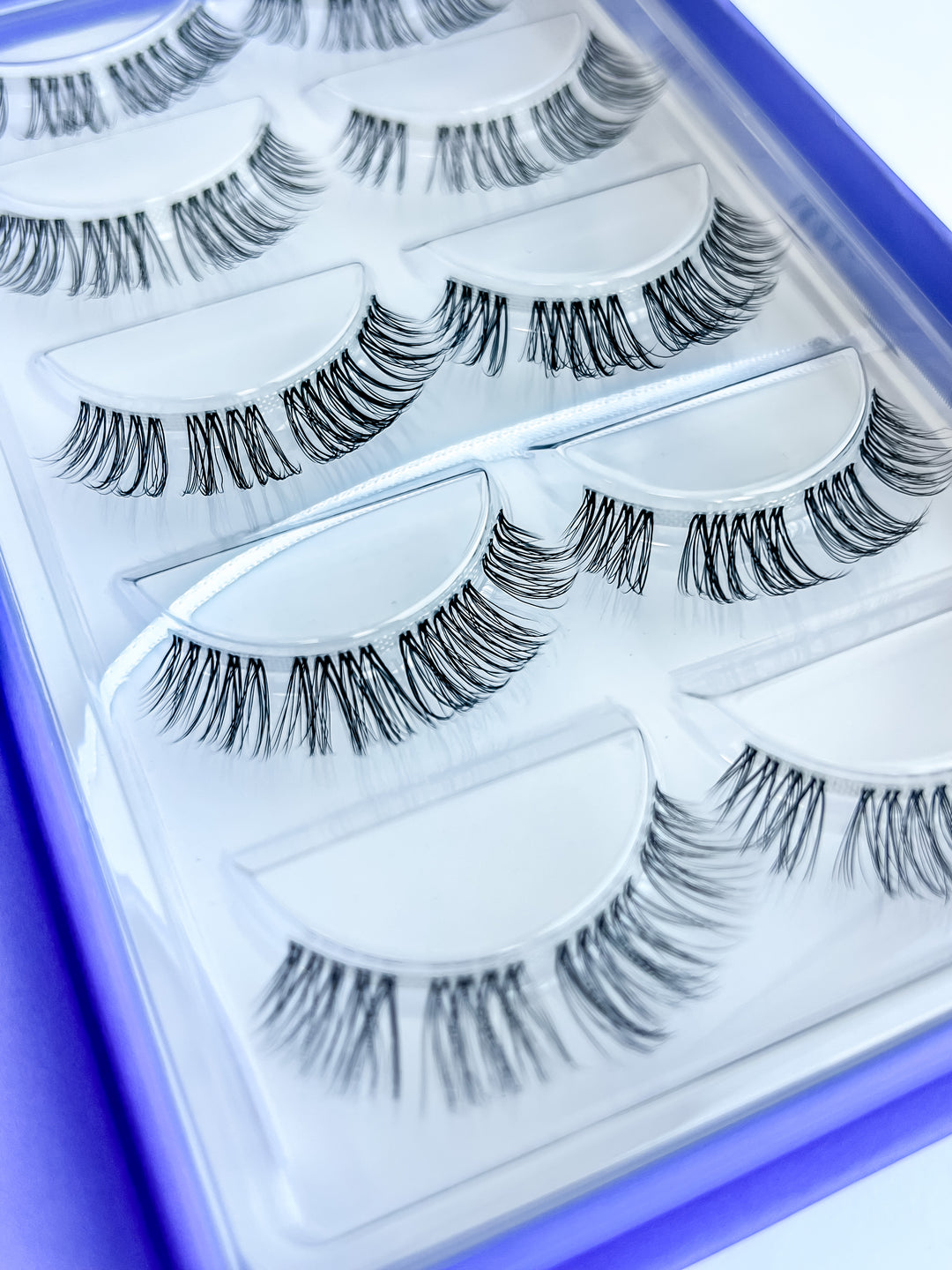 CUTIE LASH BOOK